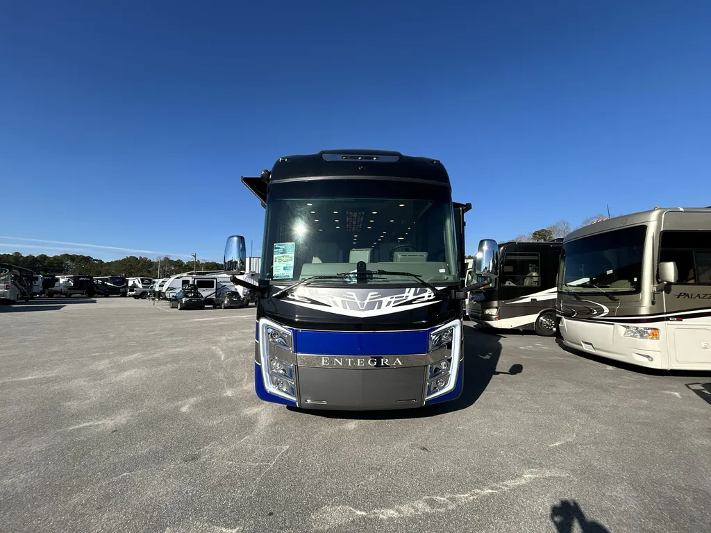 2026 Entegra Coach Aspire 44D, Photos photo 3