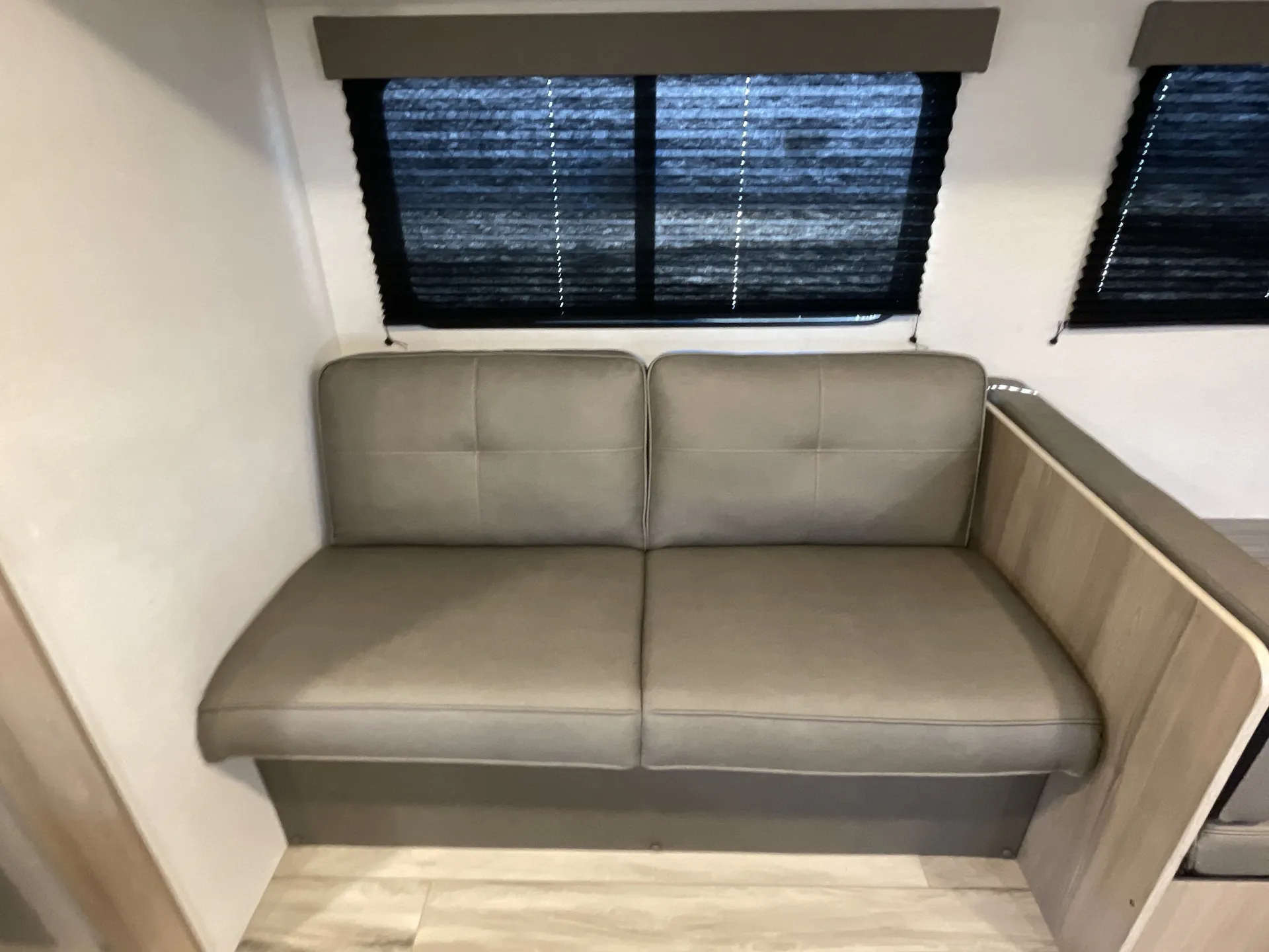 2026 Keystone Coleman 25R — living area main