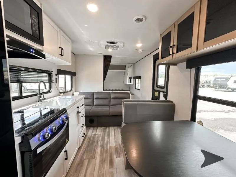 2026 Jayco Jay Flight SLX 260BH - Photo 3