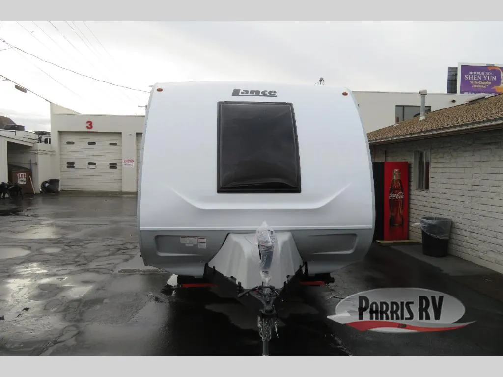 2026 Lance Lance Travel Trailers 2375 - Photo 2