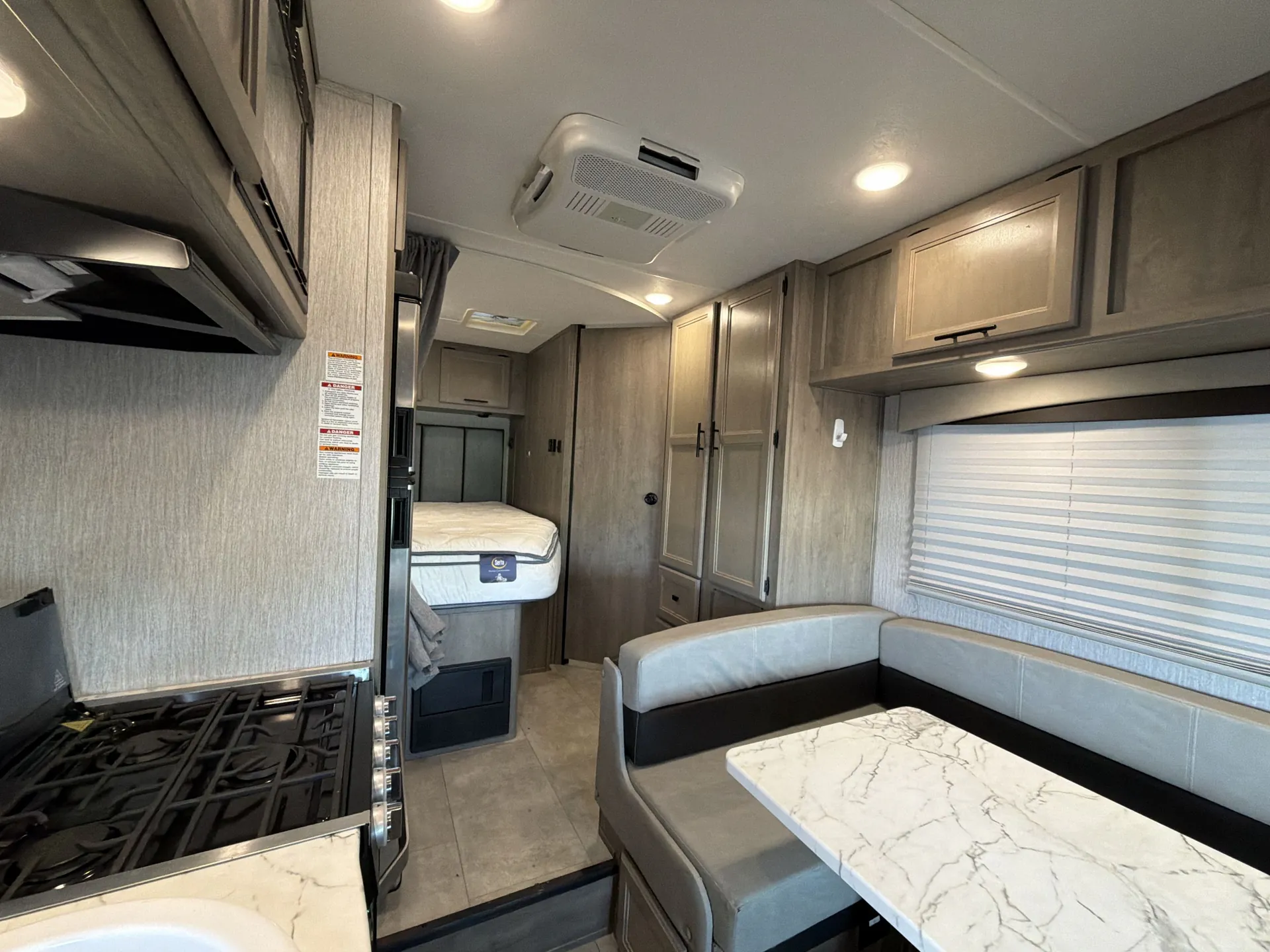 2022 Coachmen Cross Trail XL 22XG — living area main