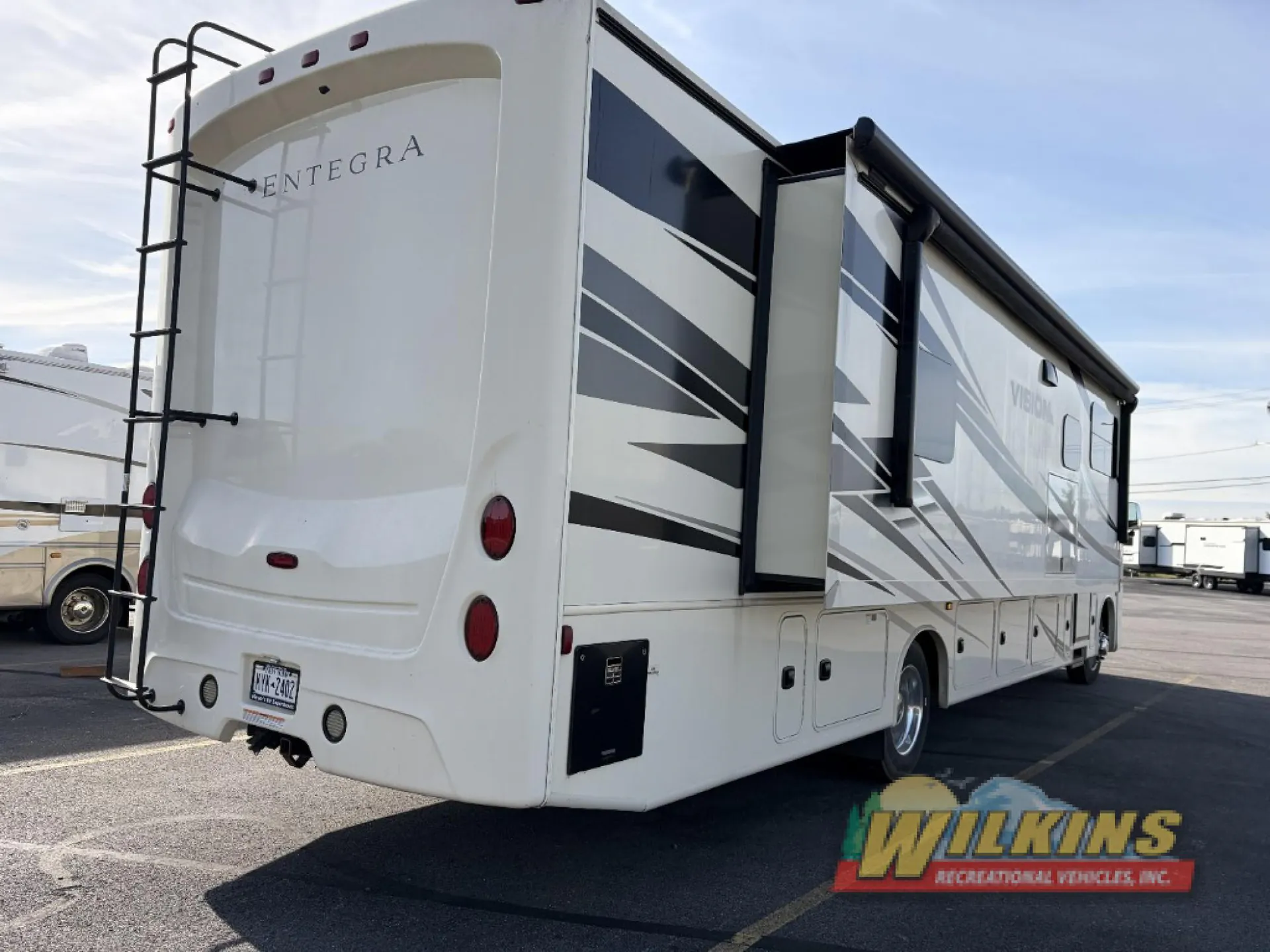 2023 Entegra Coach Vision XL 36C - Photo 4