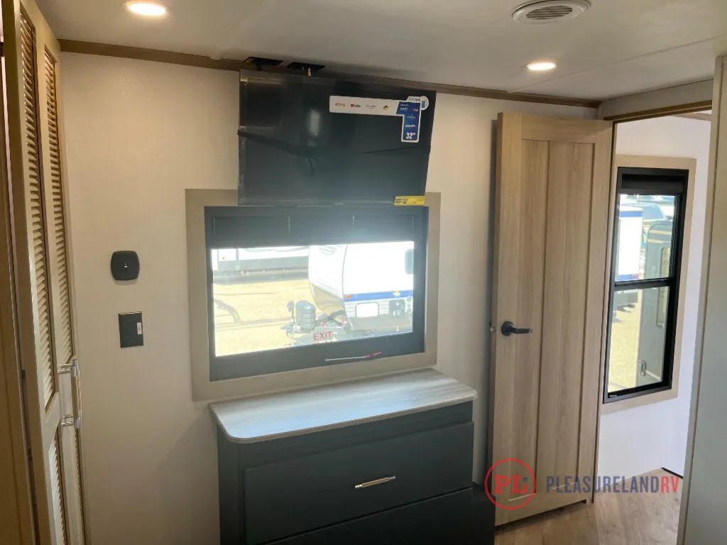 2026 Keystone Raptor 433, Photos photo 24
