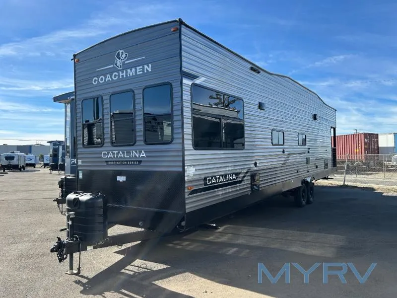 2026 Coachmen Catalina Destination 35FME - Photo 4