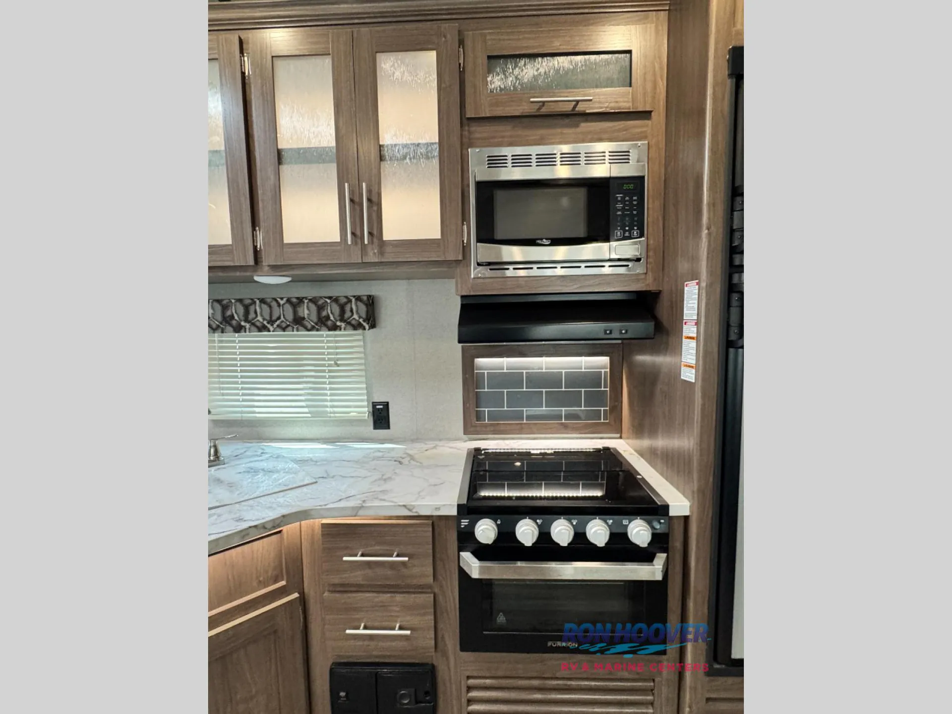 2019 Keystone Hideout 281DBS - Photo 3
