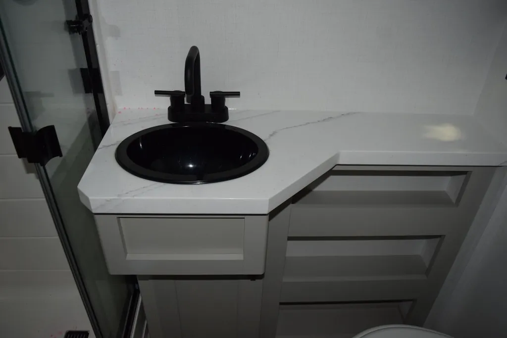 2026 Brinkley Model G 3970, Photos photo 32