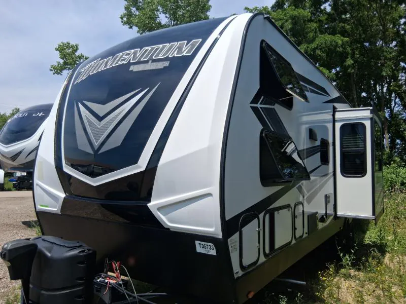 2021 Grand Design Momentum G-Class 29GO - Photo 2