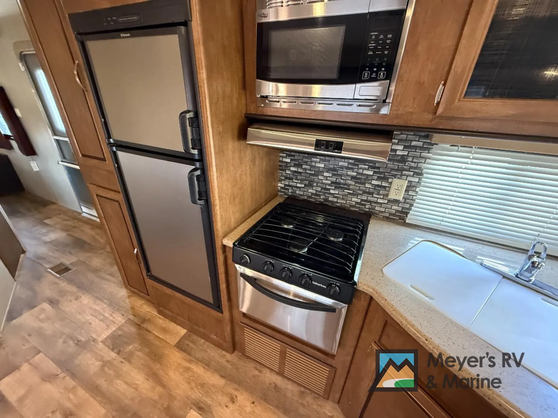 2017 Forest River Salem 27RLSS — Photo 7