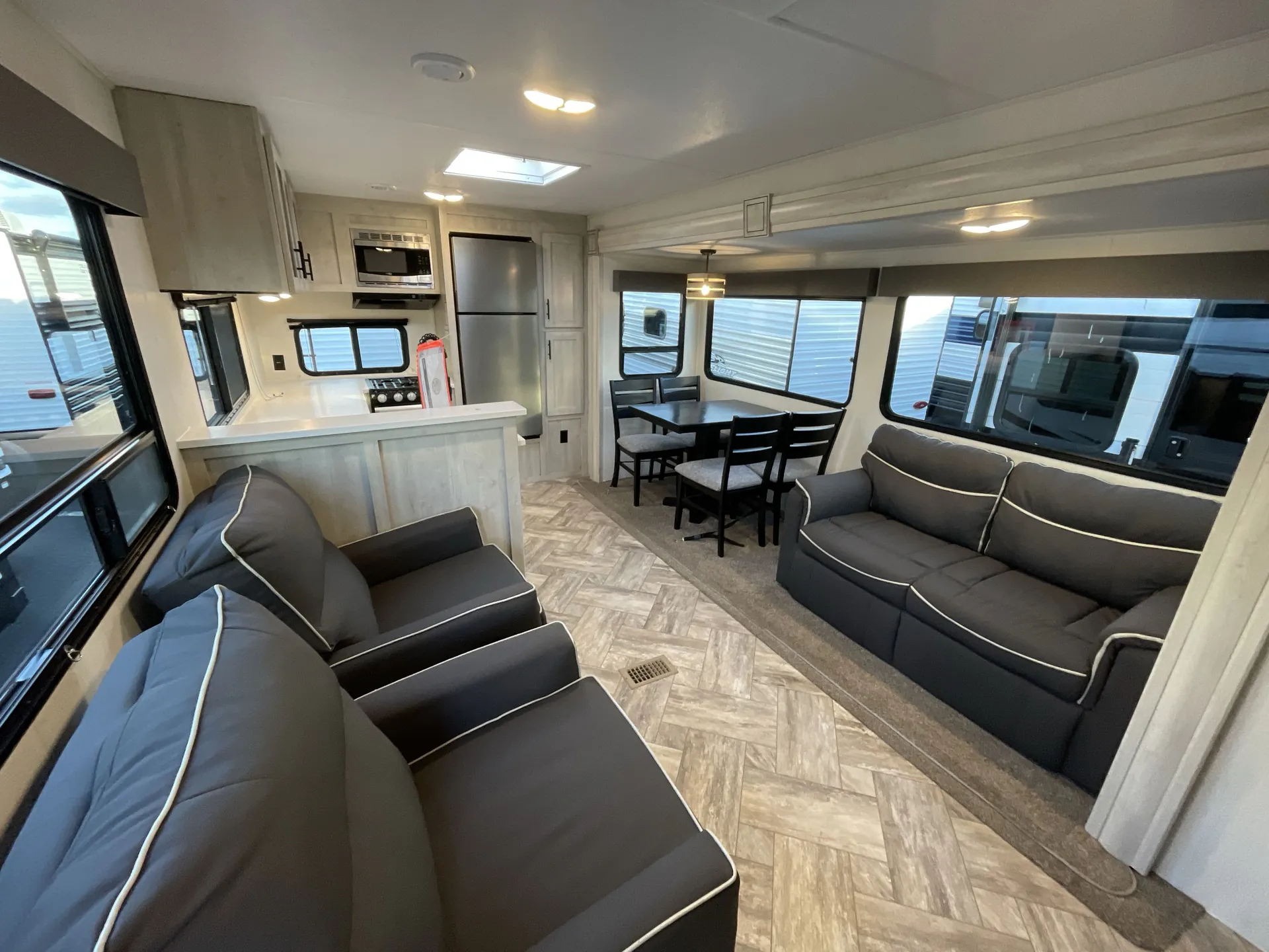 2023 Forest River Wildcat Maxx 282RKX — living area main
