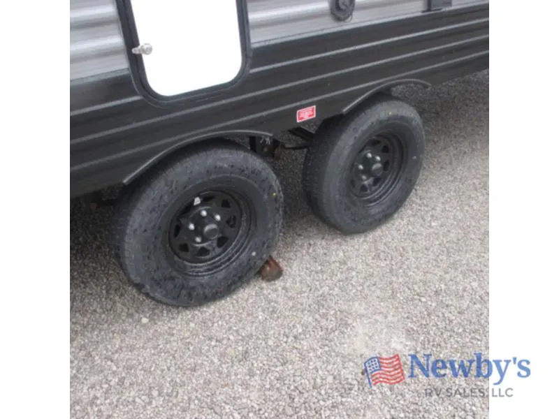2025 Gulf Stream RV Innsbruck Ultra Lite 240RK - Photo 3