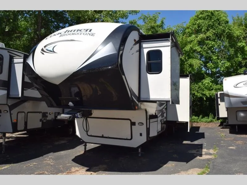 2016 Coachmen Brookstone 395 RL - Photo 3