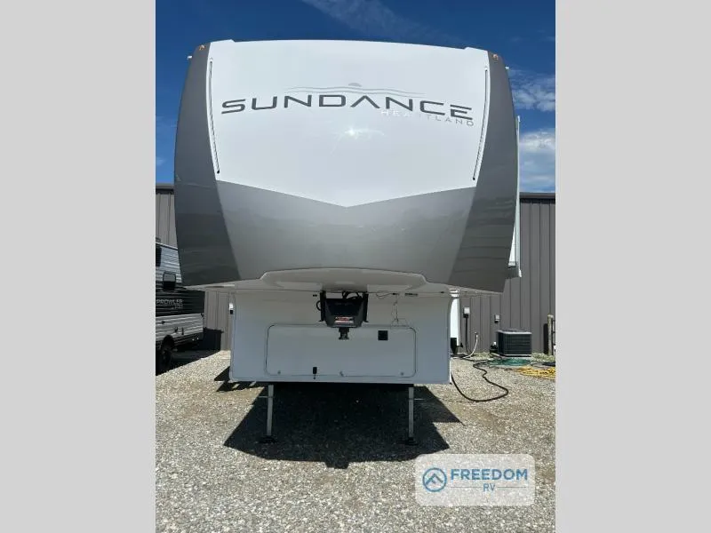2027 Heartland Sundance XLT 24ML - Photo 2