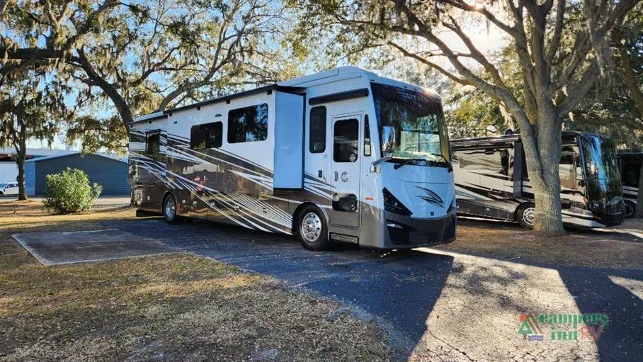 2026 Tiffin Phaeton 40 IH - Photo 2