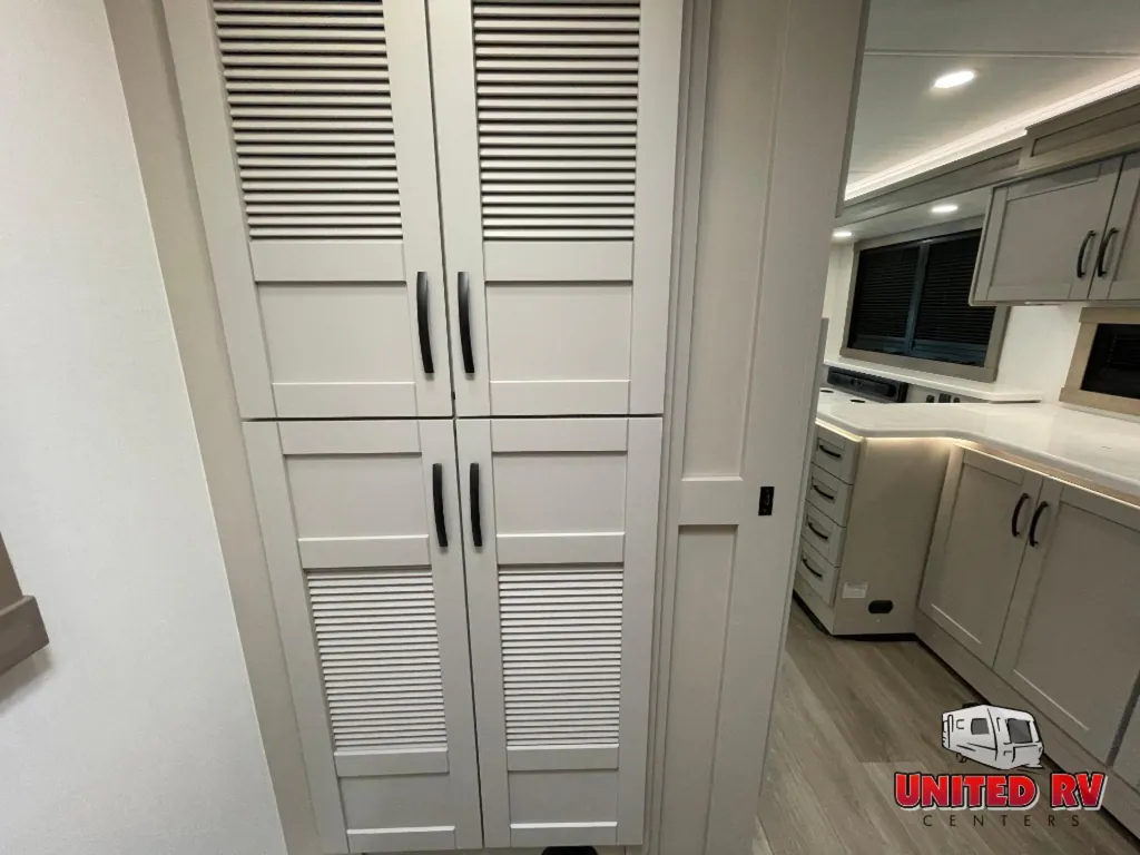 2027 Entegra Coach Vision XL 36C, Photos photo 31