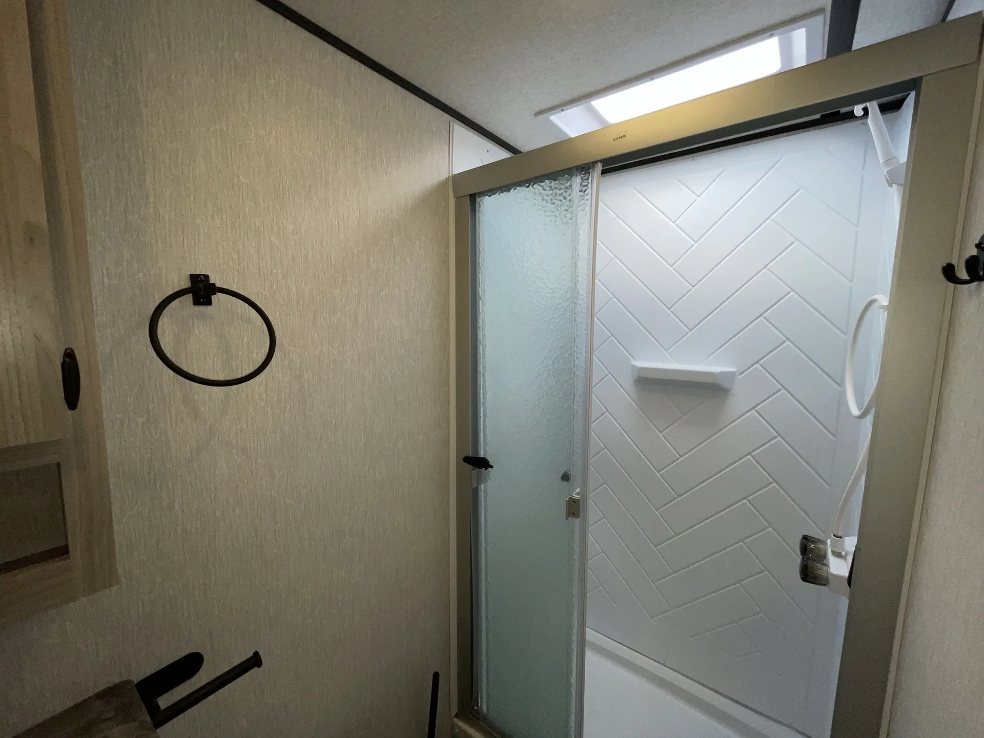 2022 Coachmen Northern Spirit XTR 2145RBX — living area main