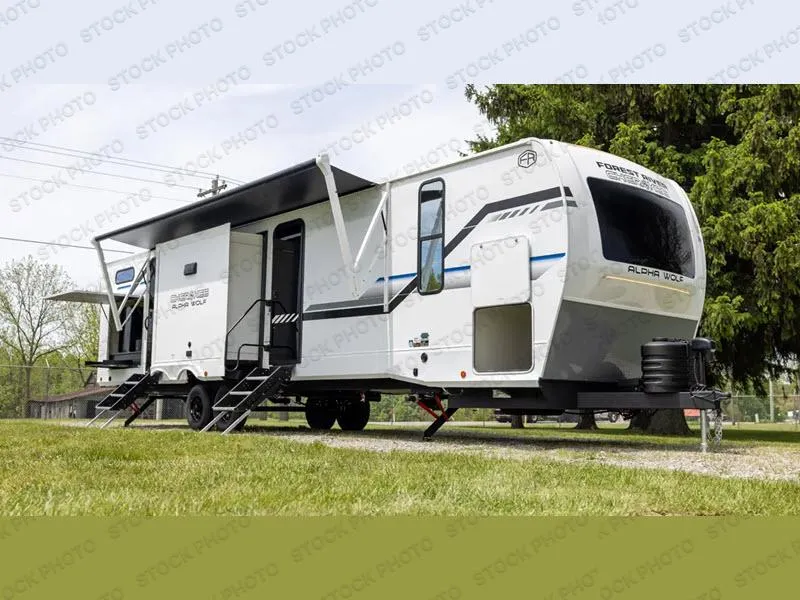 2026 Forest River Cherokee Alpha Wolf 33BH - Photo 2