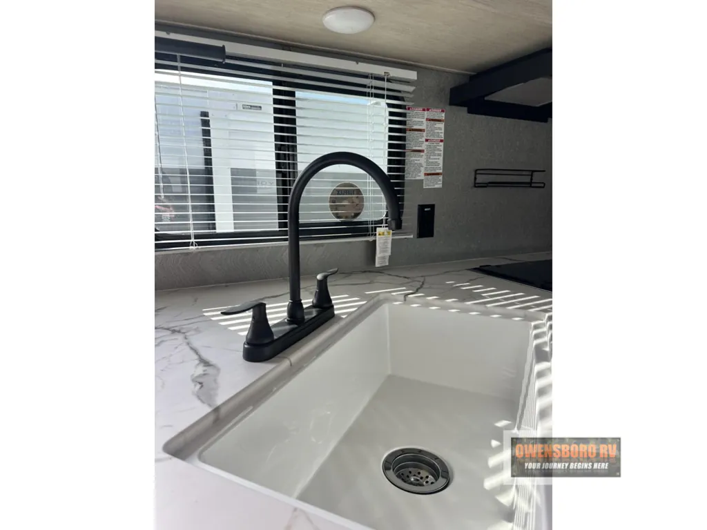 2026 Shasta RVs i-5 Edition 532BEDS, Photos photo 16