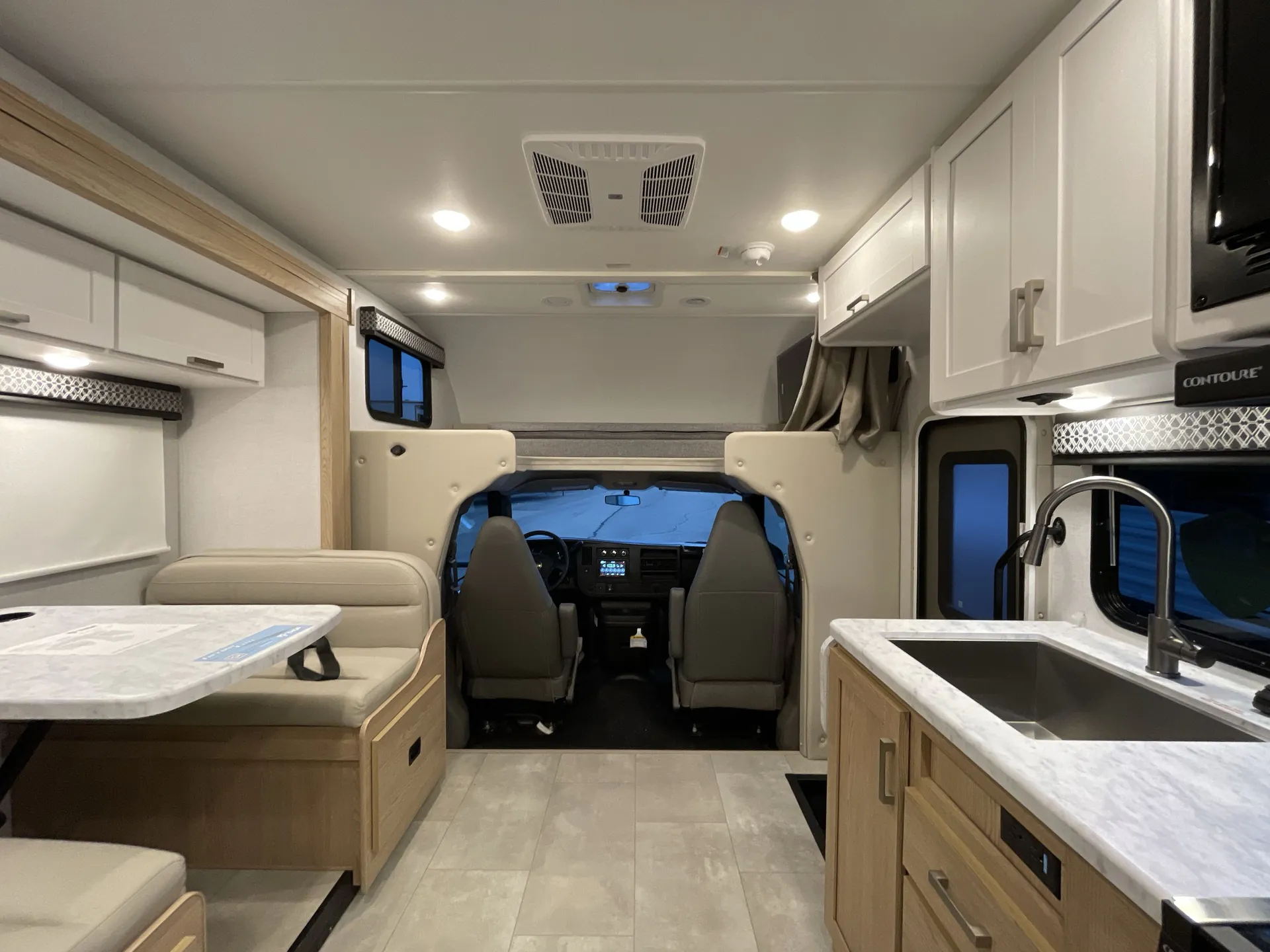 2026 Thor Motor Coach Freedom Elite 25HZ — living area main