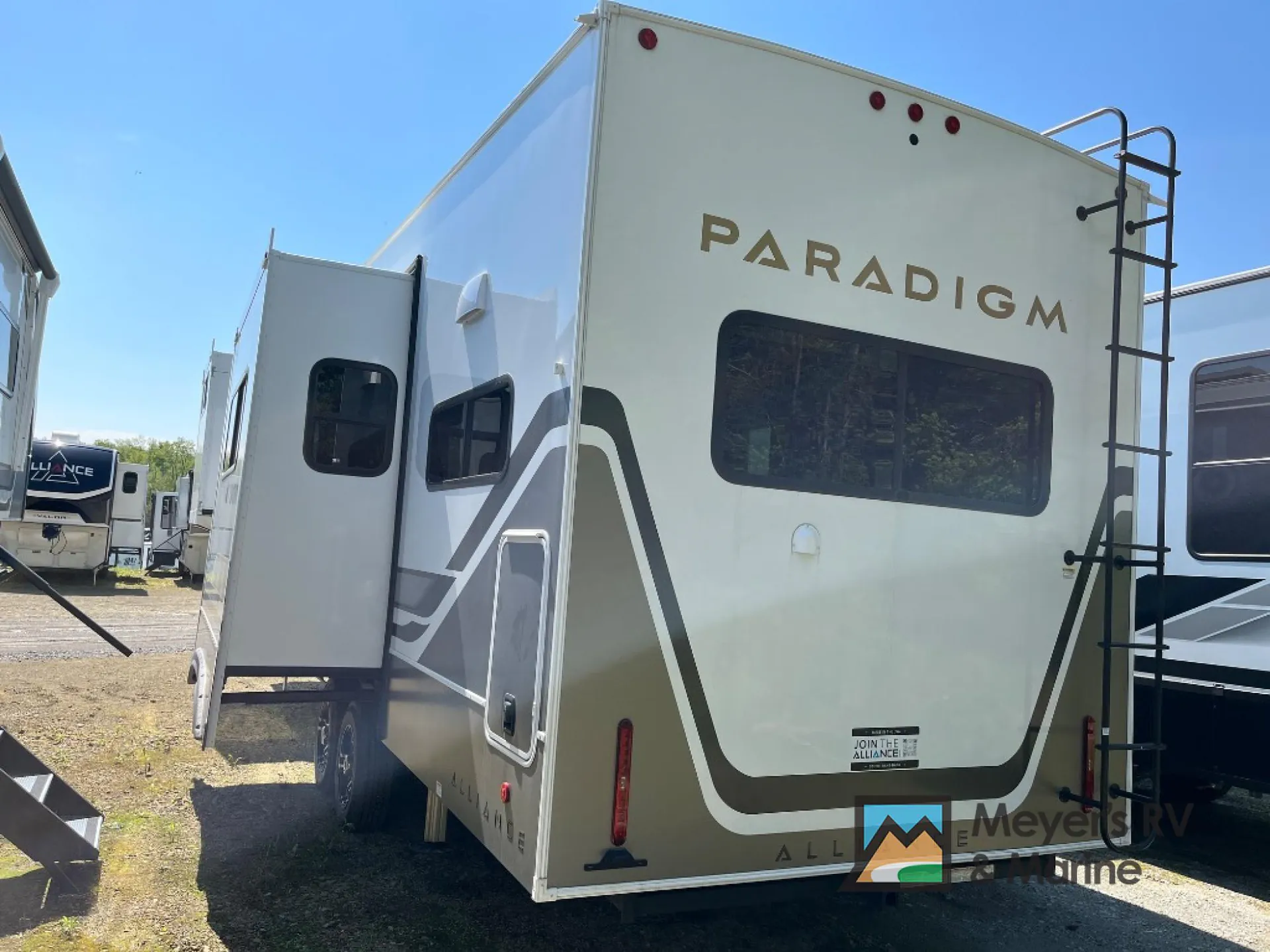 2026 Alliance RV Paradigm 312RK - Photo 4