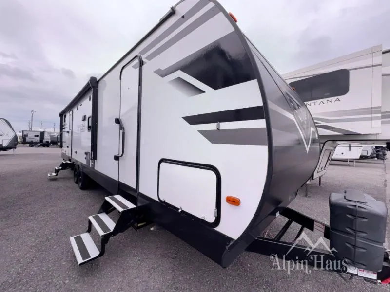 2022 Grand Design Transcend Xplor 321BH - Photo 2