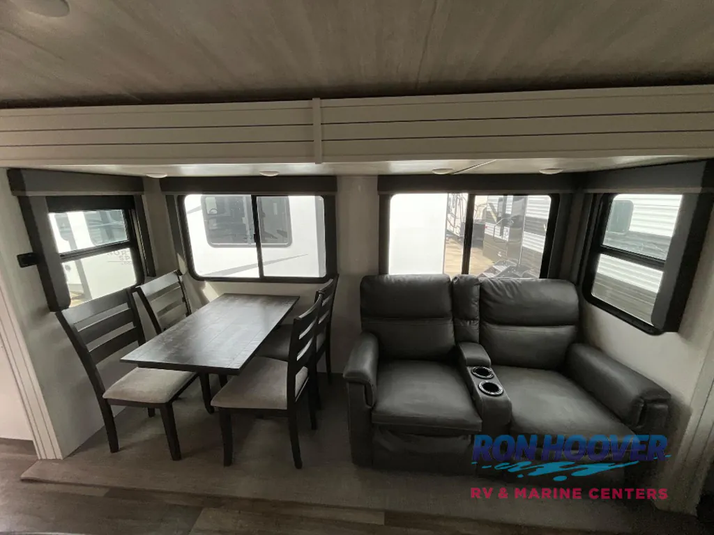 2022 Keystone RV Cougar Half-Ton 33RLI, Photos photo 21