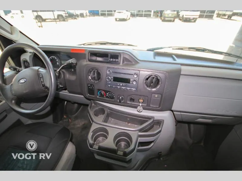 2018 Thor Motor Coach Majestic 23A - Photo 4