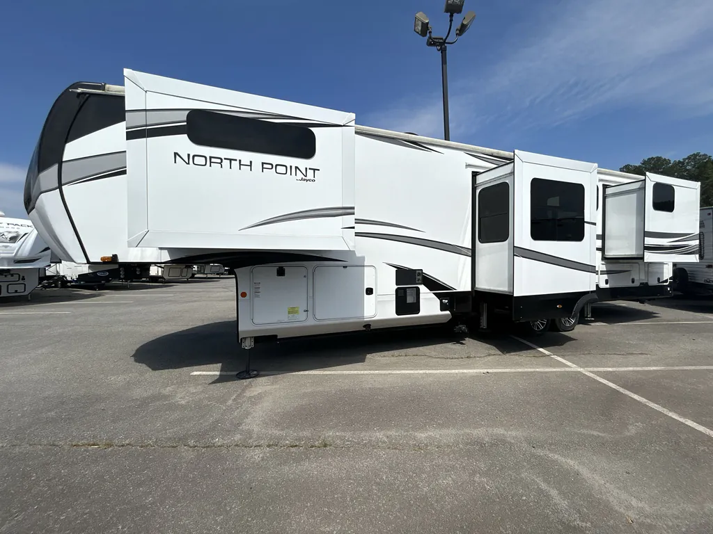 2023 Jayco North Point 380RKGS, Photos photo 6