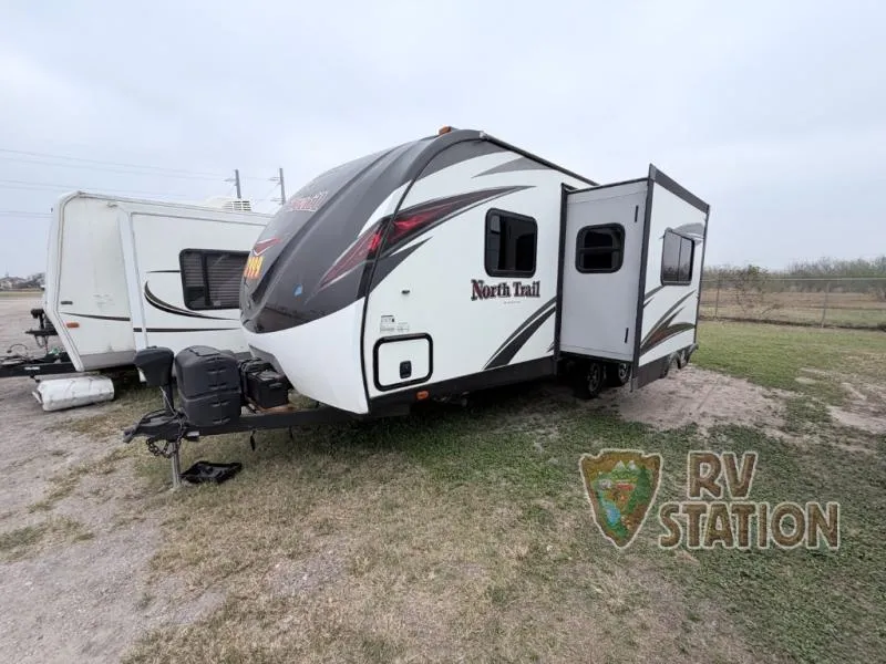 2018 Heartland North Trail Ultra-Lite Travel Trailer 22FBS - Photo 4