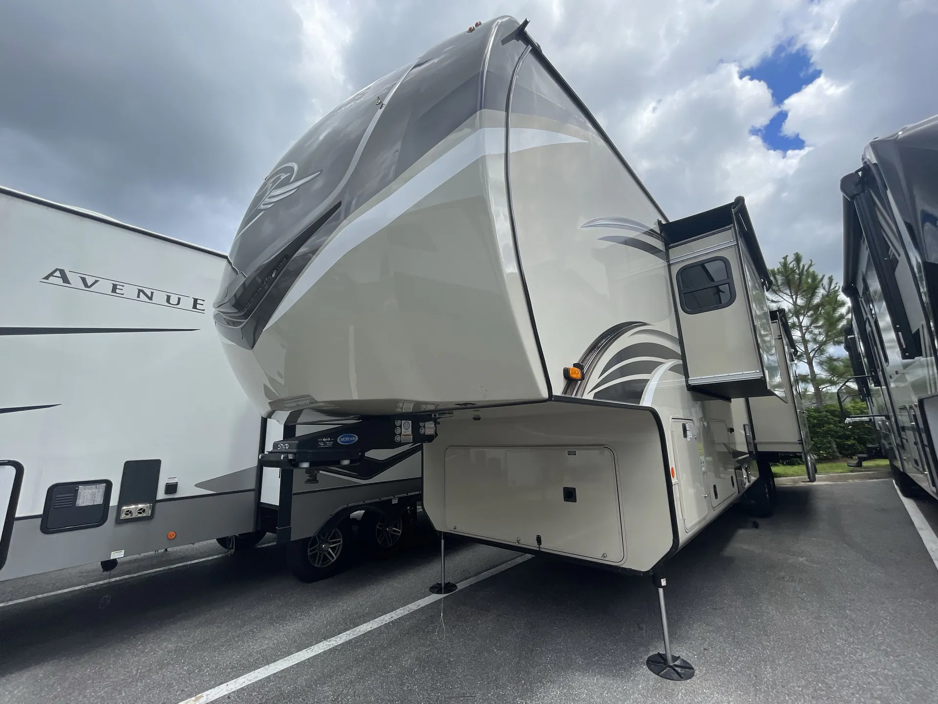 2020 Jayco Pinnacle 36FBTS