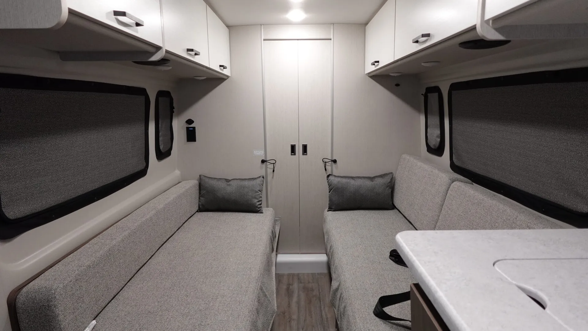 2026 Thor Motor Coach Twist Sport 20LS - Photo 3