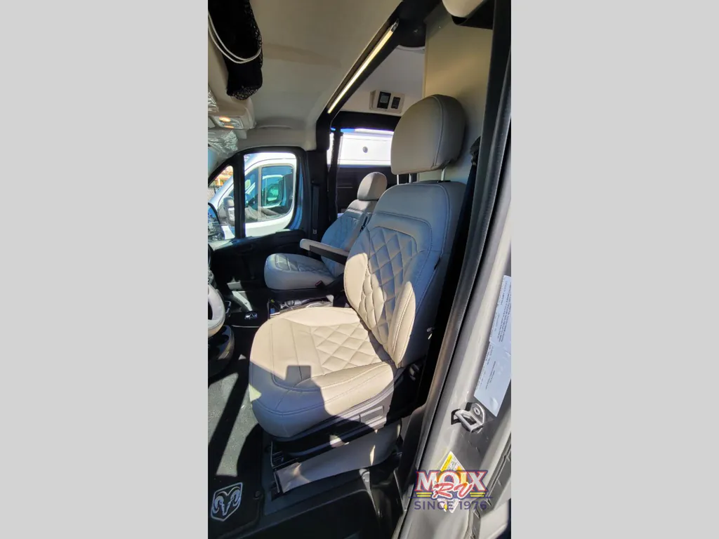 2027 Thor Motor Coach Tellaro 20Y, Photos photo 21