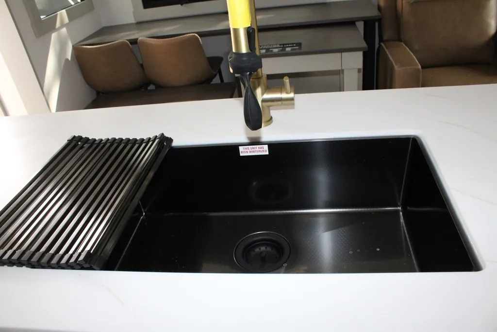 2026 Brinkley Model Z 3515, Photos photo 21