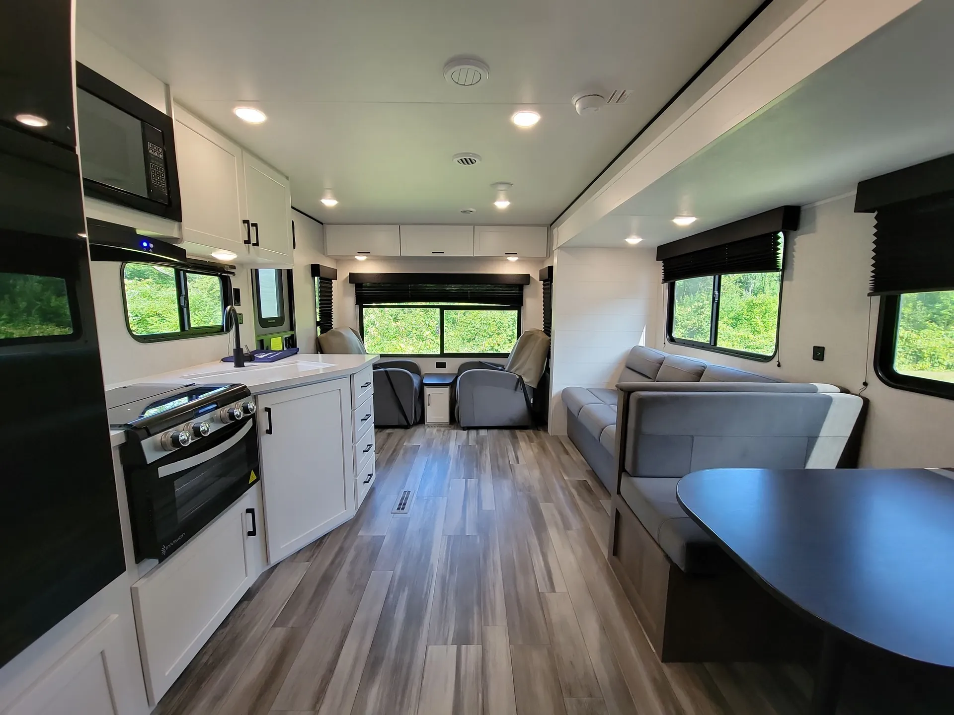 2025 Jayco Jay Flight SLX 262RLS — living area main