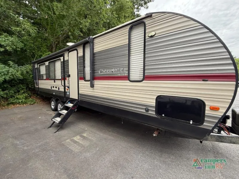 2019 Forest River Cherokee 304R - Photo 4