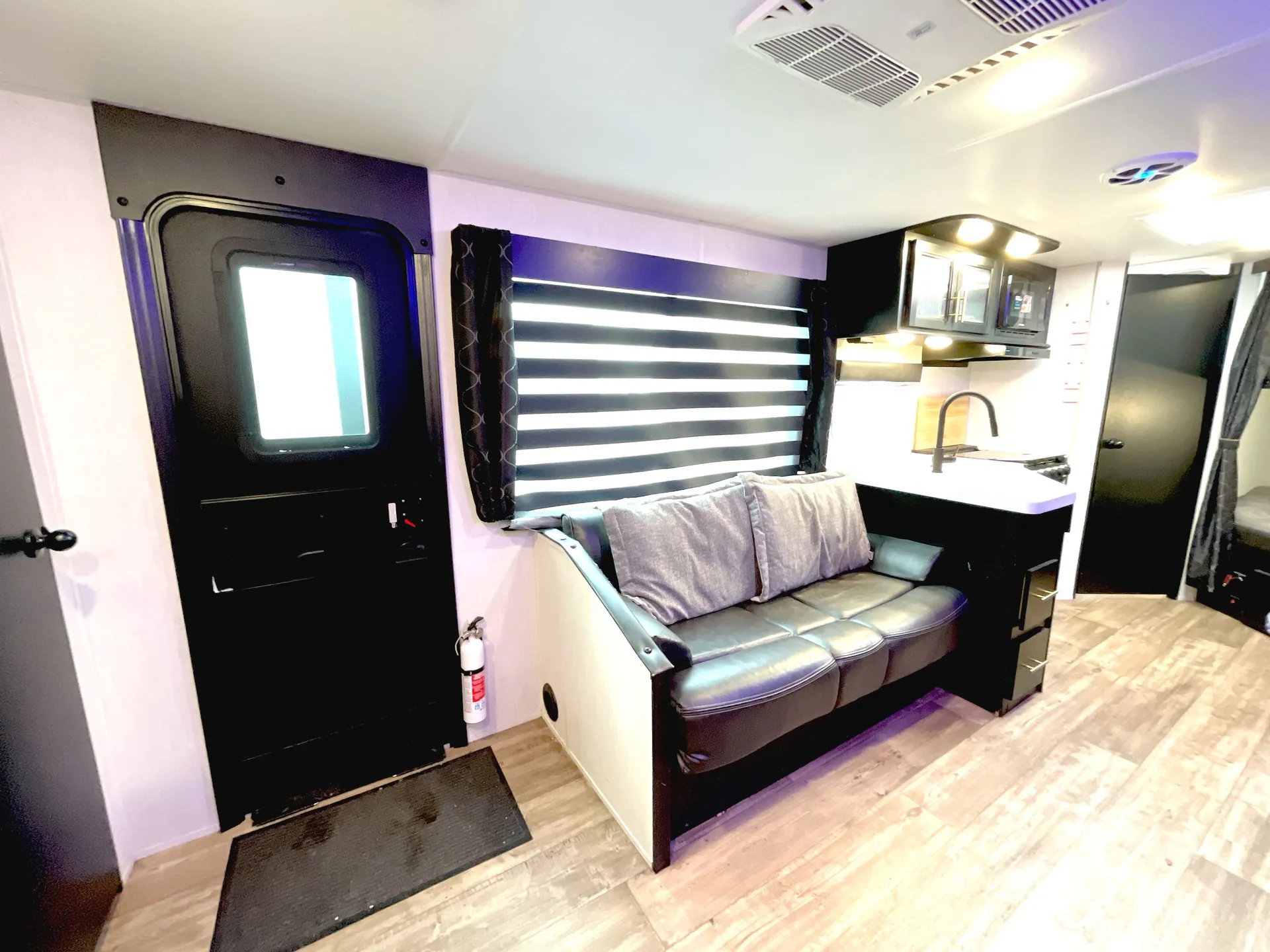 2023 Forest River Cherokee Grey Wolf 26BRB — living area main