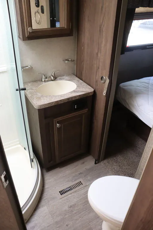 2018 Forest River Rockwood Ultra Lite 2720WS, Photos photo 18