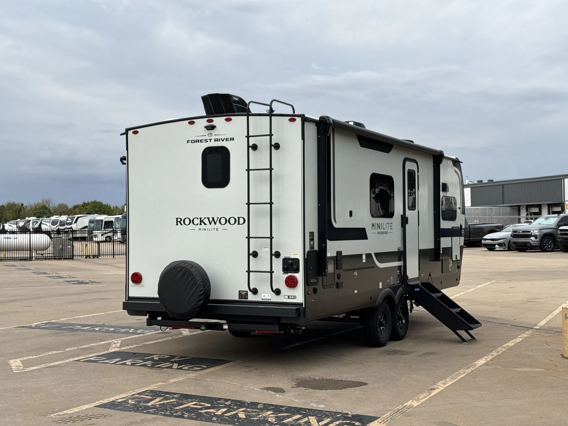 2027 Forest River Rockwood Mini Lite 2523MBR — backside