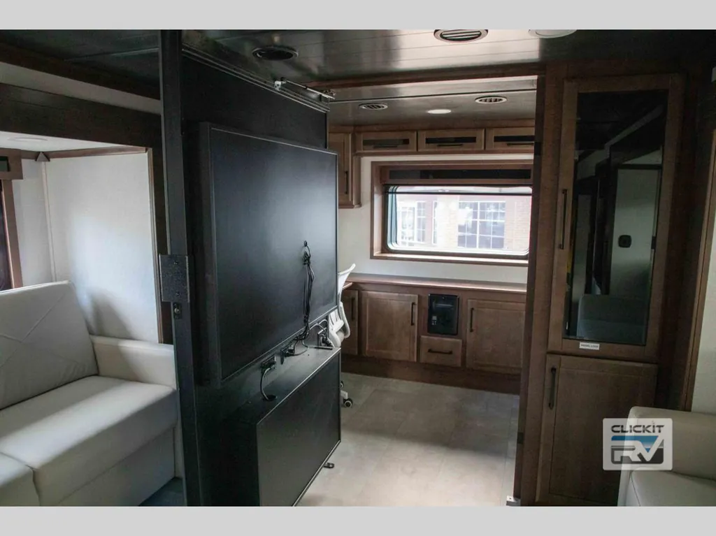2025 Forest River RiverStone 425FO, Photos photo 22