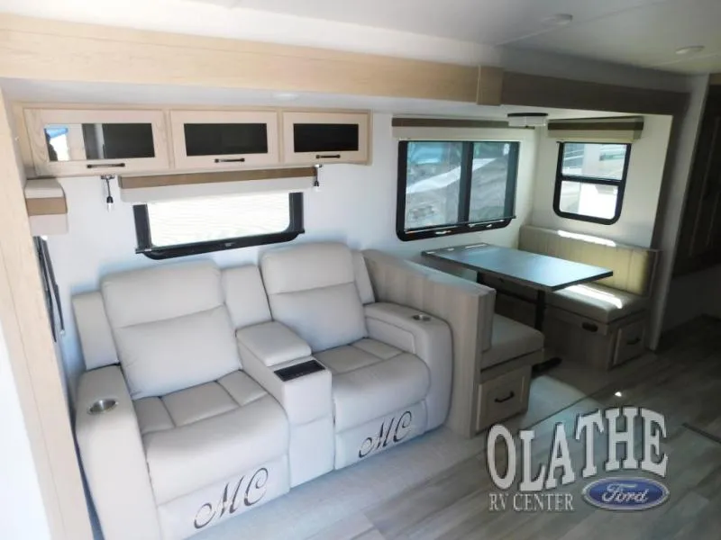 2024 Forest River Rockwood Ultra Lite 2606WS - Photo 4
