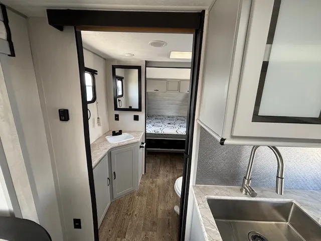 2022 Forest River Vibe 28BH, Photos photo 22