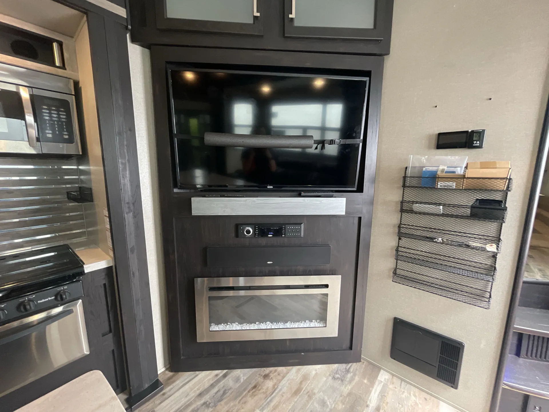 2018 Keystone Fuzion 357 — living area main