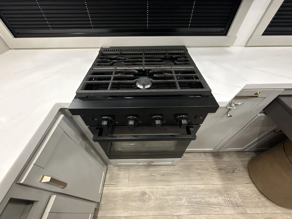 2025 Brinkley Model Z 2670, Photos photo 8