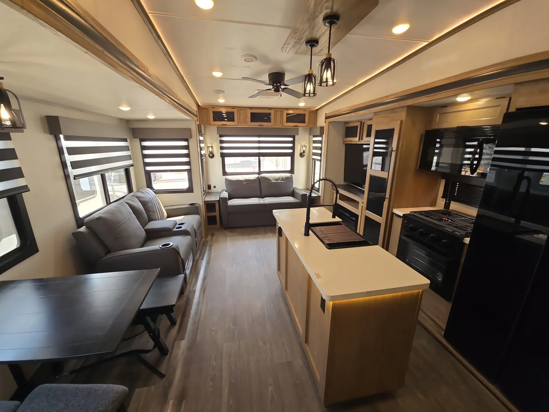 2024 Forest River Sabre 36FLX - Photo 3