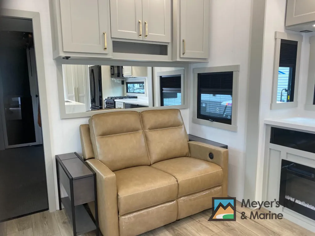 2026 Brinkley Model G 4100, Photos photo 12
