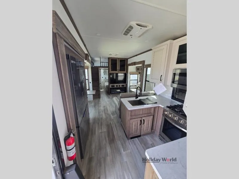 2024 Alliance RV Paradigm 395DS - Photo 4