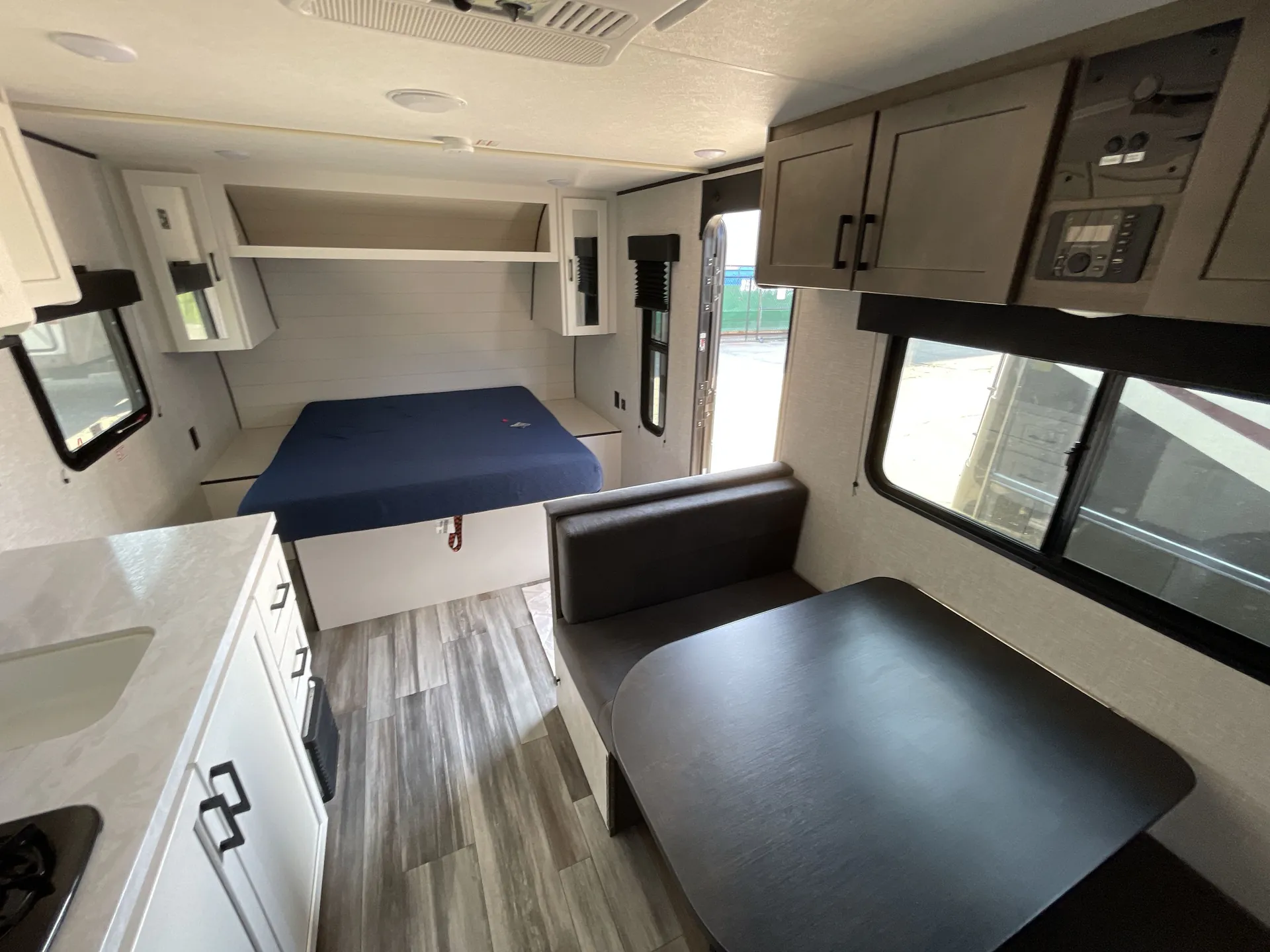 2025 Jayco Jay Flight SLX 175FQ — stove oven