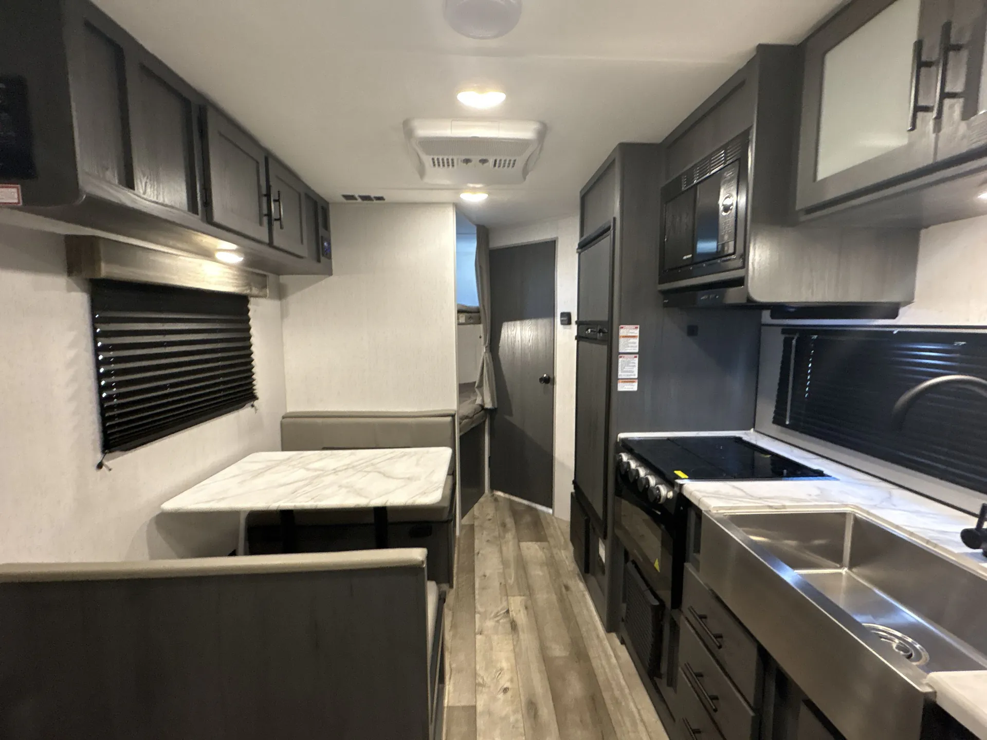 2022 Dutchmen Aspen Trail 2150BHWE - Photo 3