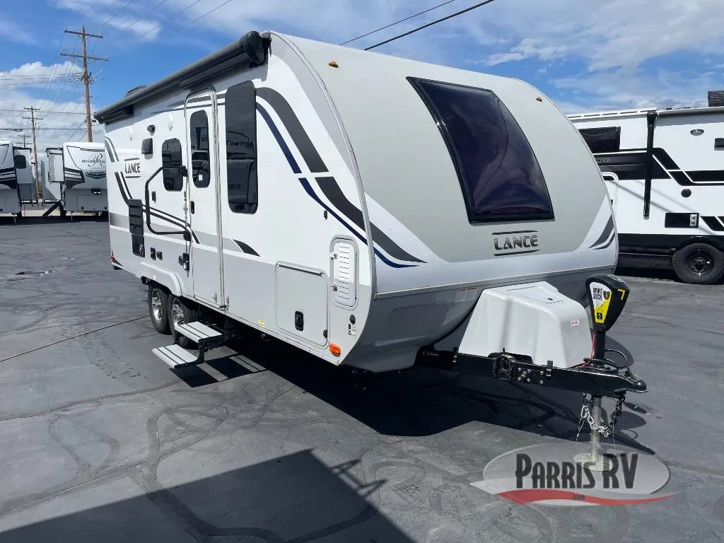2021 Lance Lance Travel Trailers Used    1985 - Photo 3