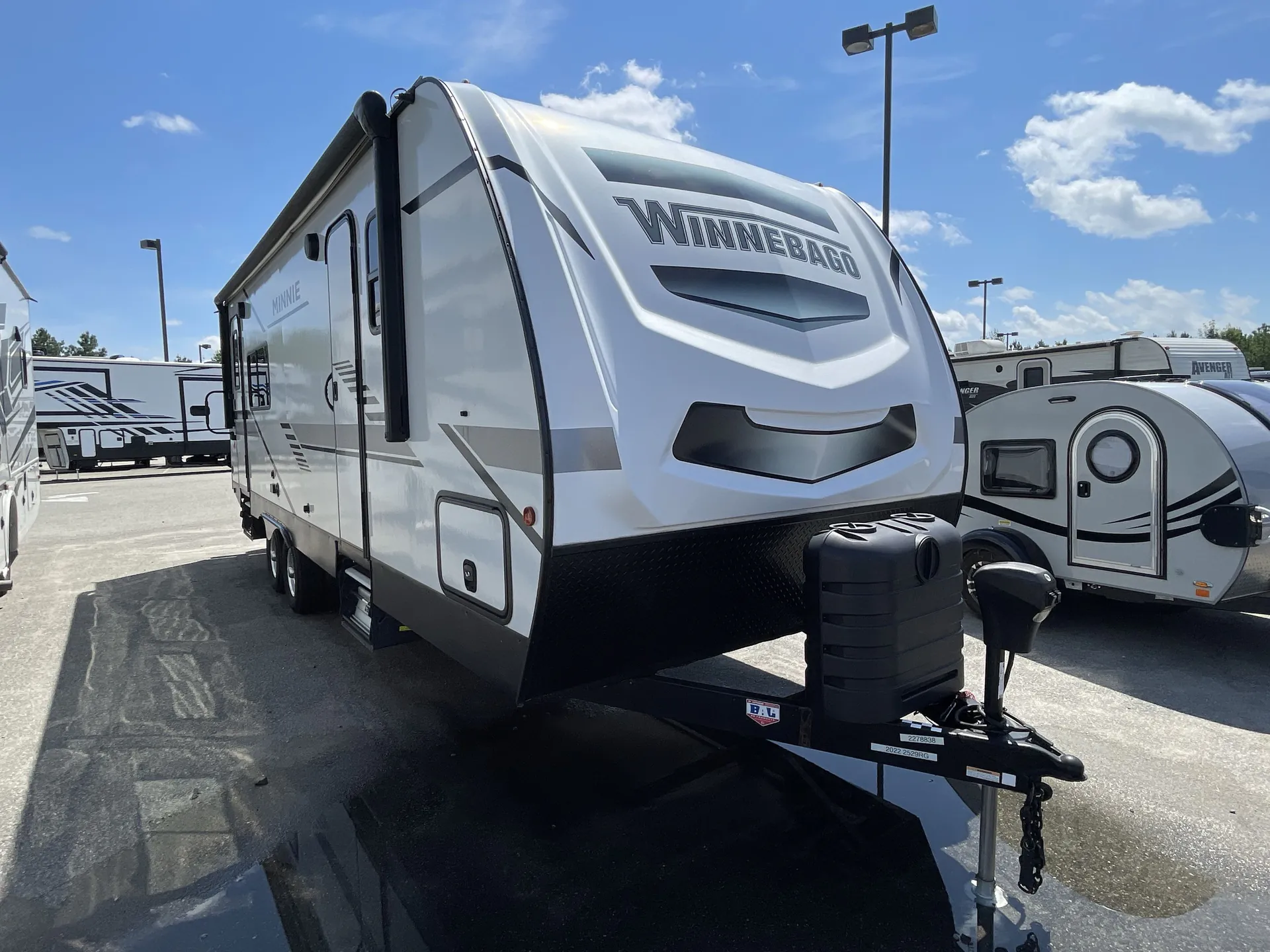 2022 Winnebago Minnie 2529RG - Photo 2