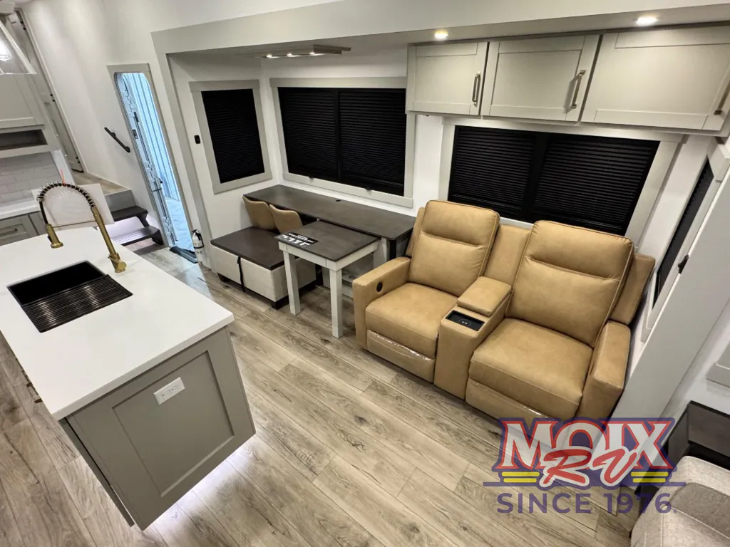 2026 Brinkley Model Z 3600, Photos photo 30